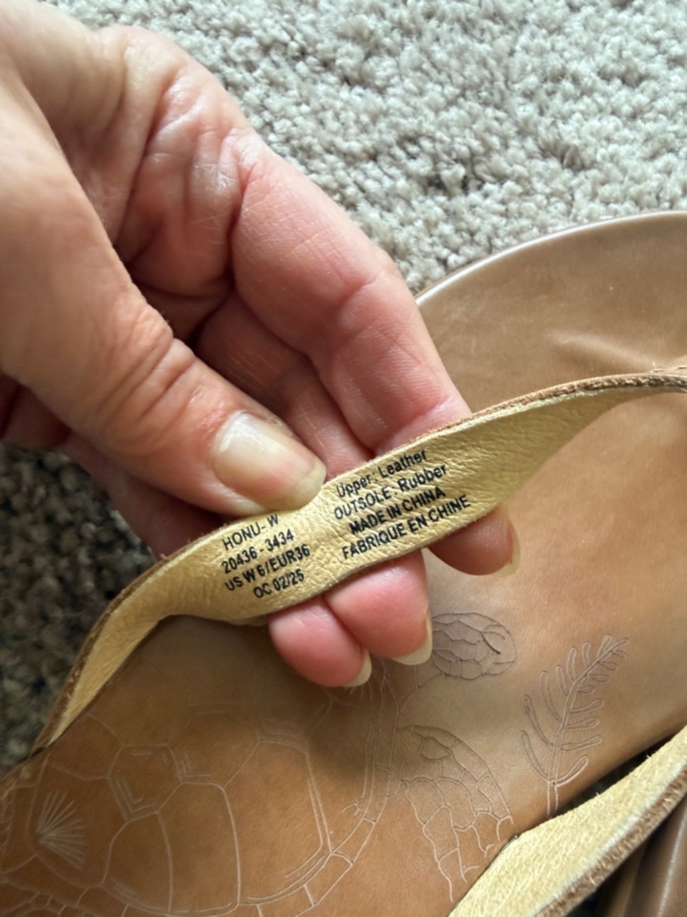 OluKai Women's Brown Leather Thong Sandals - Picture 3 of 3